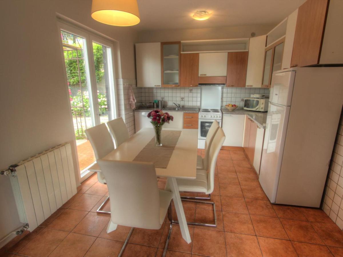 Apartman Lena Опатія Екстер'єр фото
